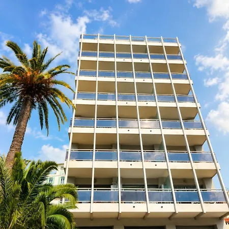 Apartman Joli Avec Balcon, Centre De Cannes, 5 Mn A Pieds De La Et Du Palais Des Festivals